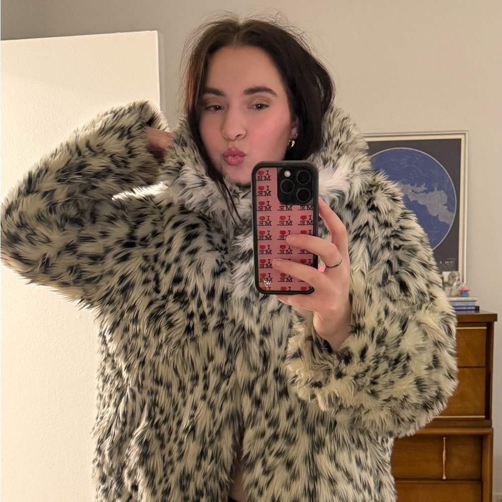 Meet your Posher, Maria
